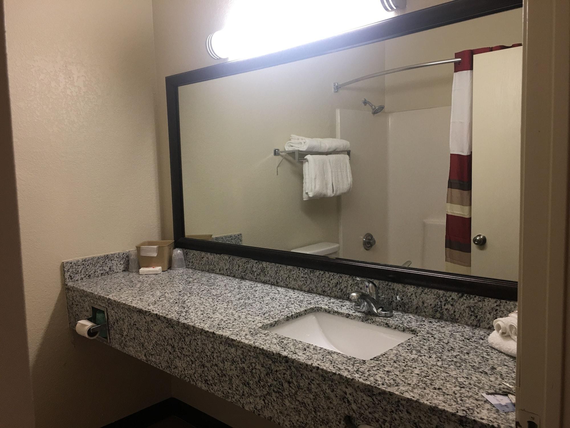 Red Roof Inn Fort Worth - Saginaw Ngoại thất bức ảnh